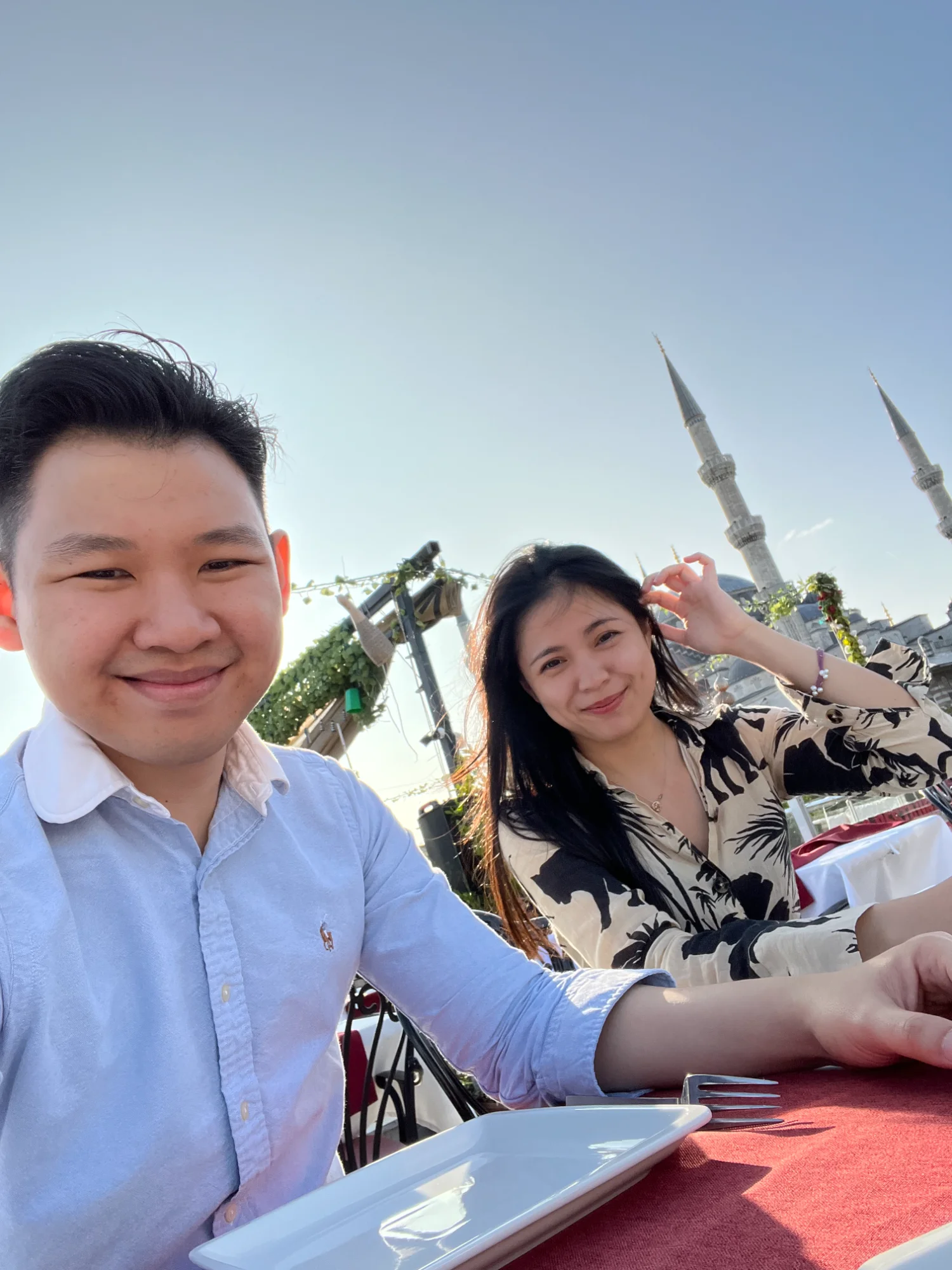 Outdoor dining Istanbul